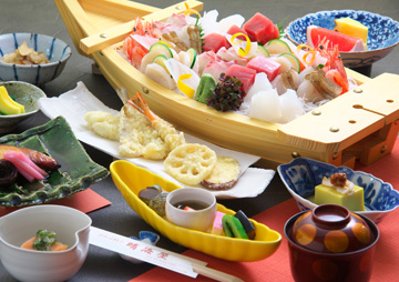 和食の達人が手間隙かけて作る 彩豊かな日本料理を